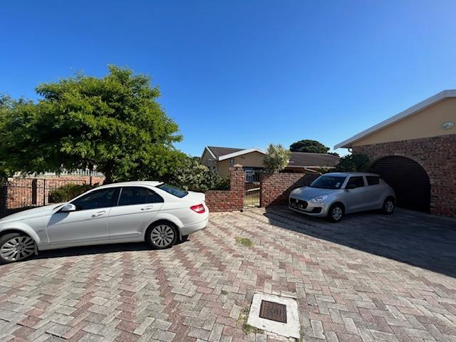 To Let 3 Bedroom Property for Rent in Newton Park Eastern Cape